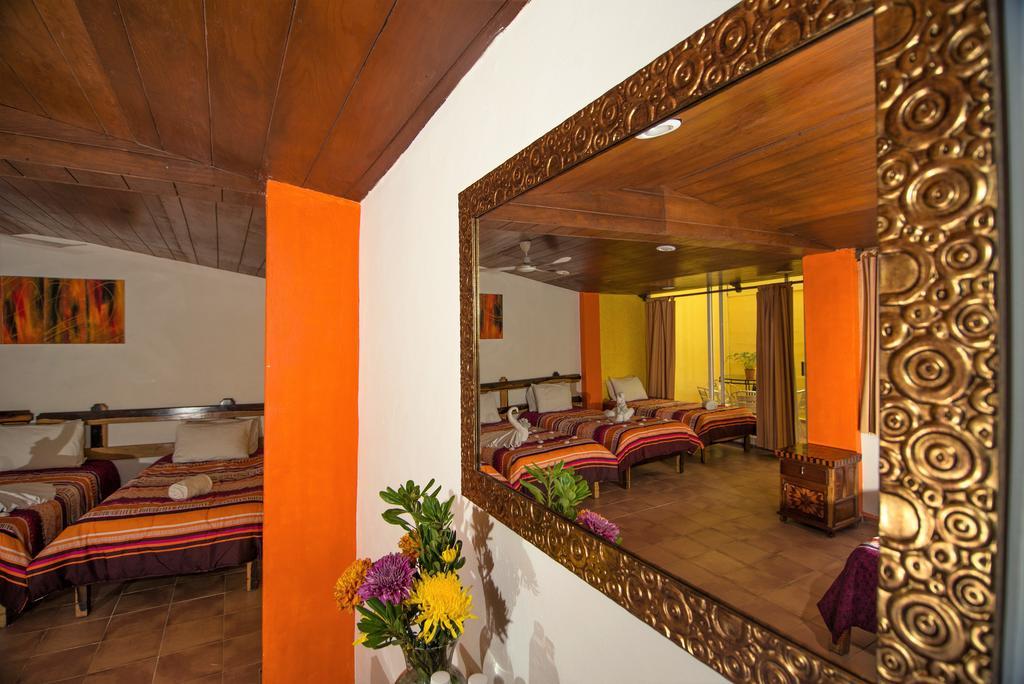 Hotel El Hormiguero Playa del Carmen Esterno foto