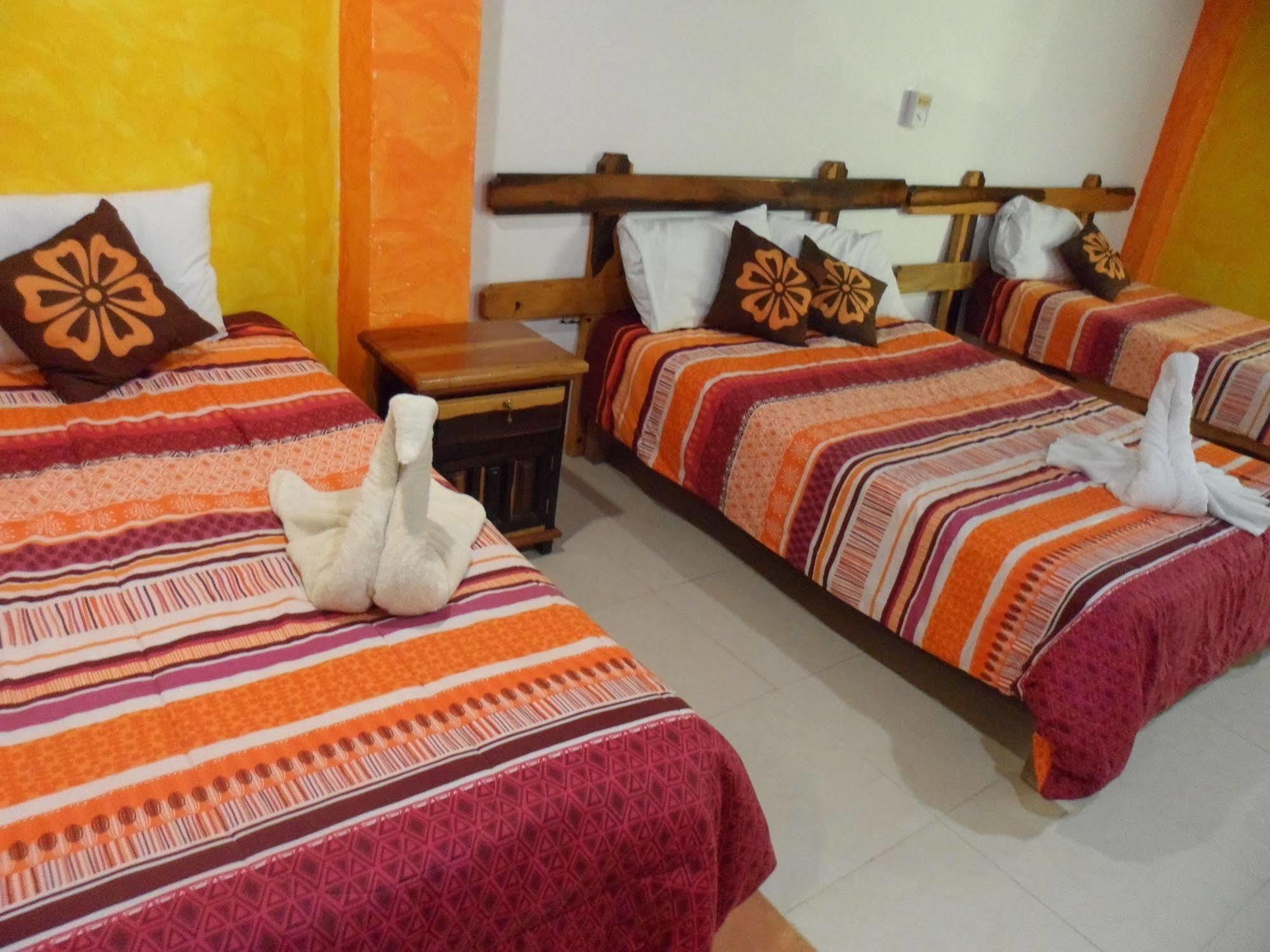 Hotel El Hormiguero Playa del Carmen Esterno foto